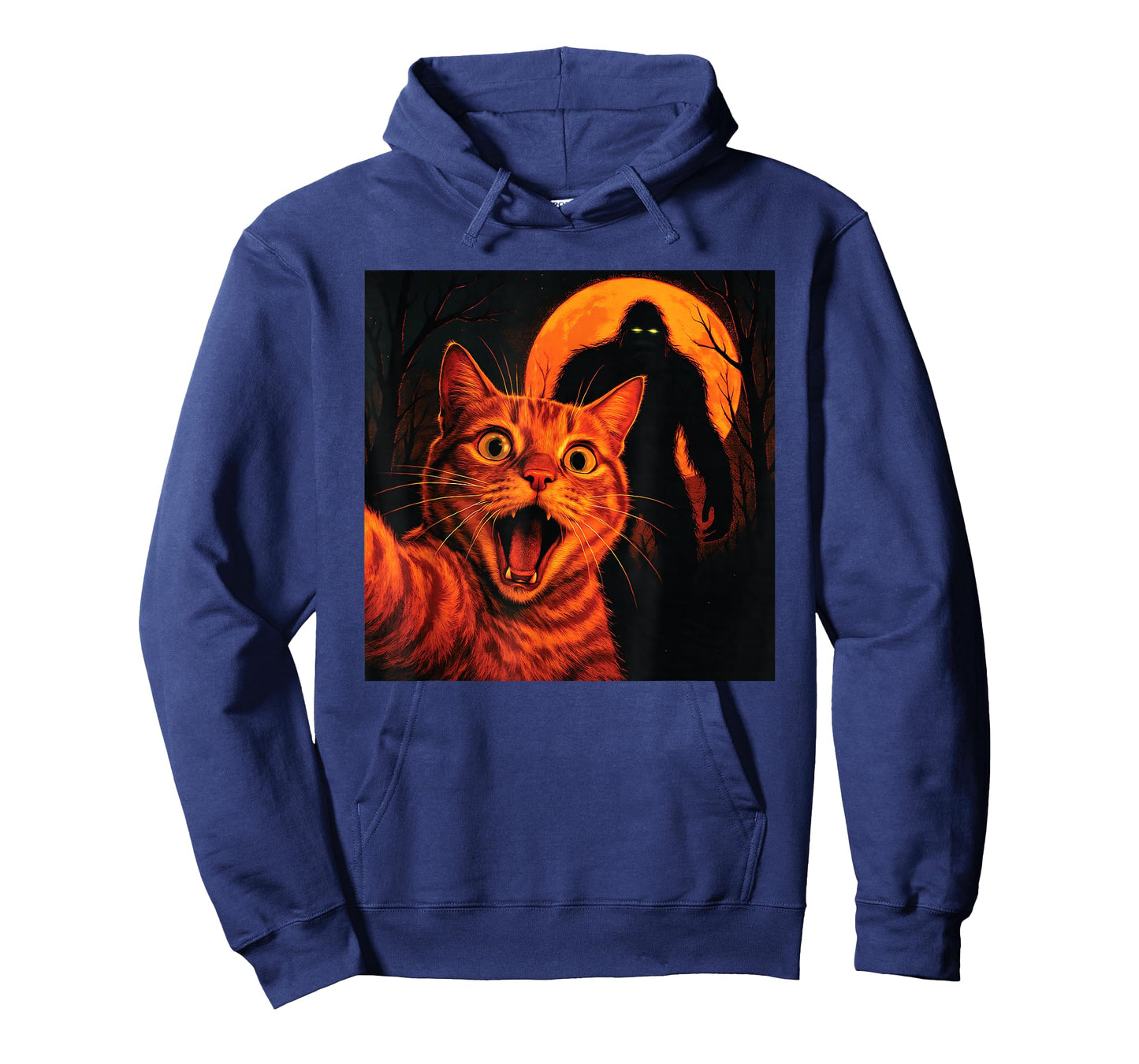 Surprised Orange Cat Selfie with Bigfoot Funny Sasquatch T-Shirt