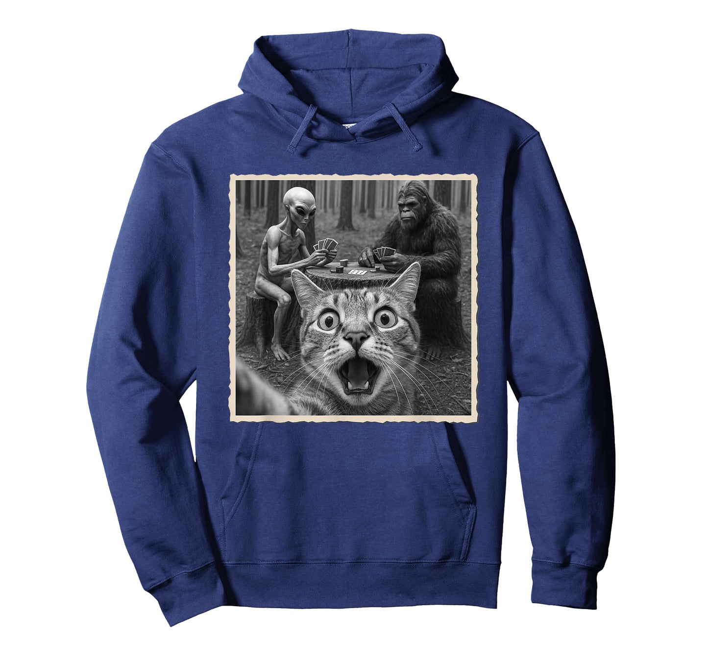 Cat Selfie With Alien & Bigfoot | Funny Scared Cat T-Shirt