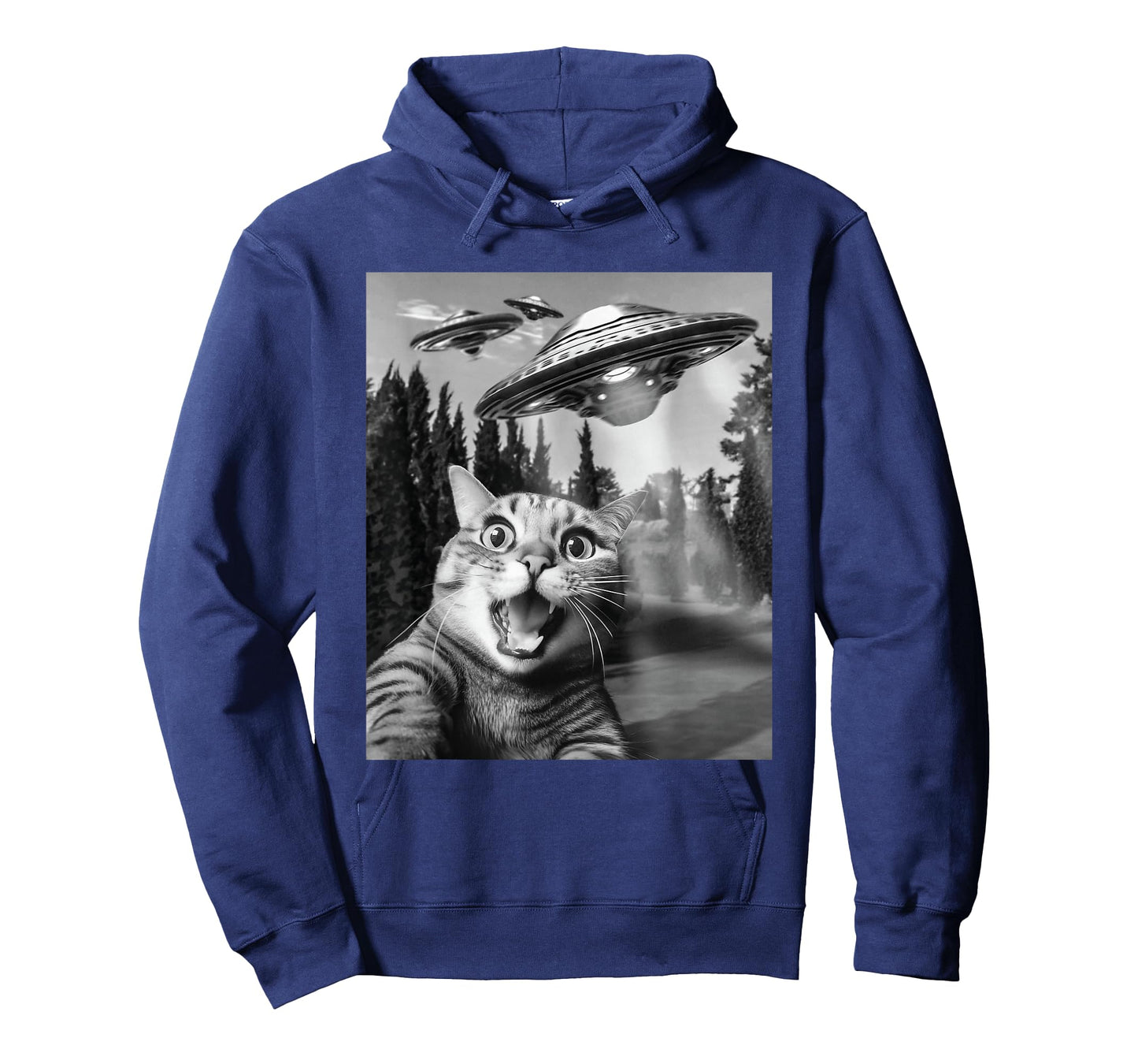 Frightened Cat Selfie With UFOs - Cat Lover Kitten Owner T-Shirt