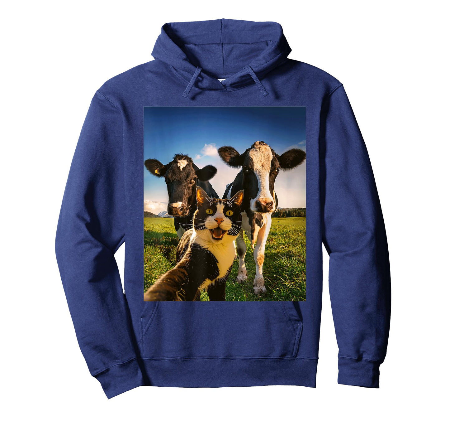 Funny Tuxedo Cat Selfie with Cows Farm Field Animal T-Shirt