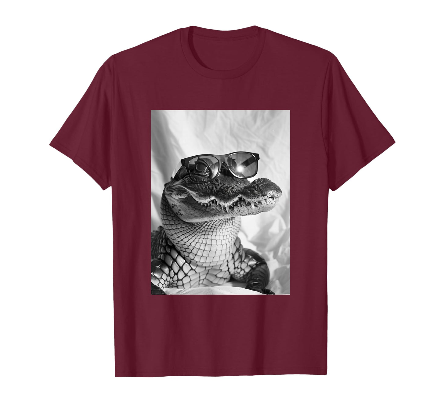 Cute Crocodile with Sunglasses Reptiles Animal Photo Booth T-Shirt
