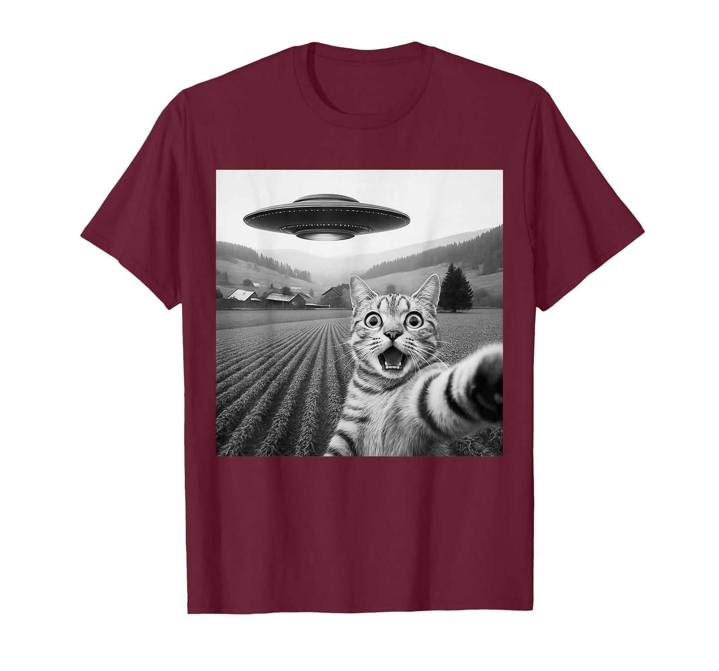 Cat Selfie with Alien UFO Funny Cat Gifts for Men Women Kid T-Shirt