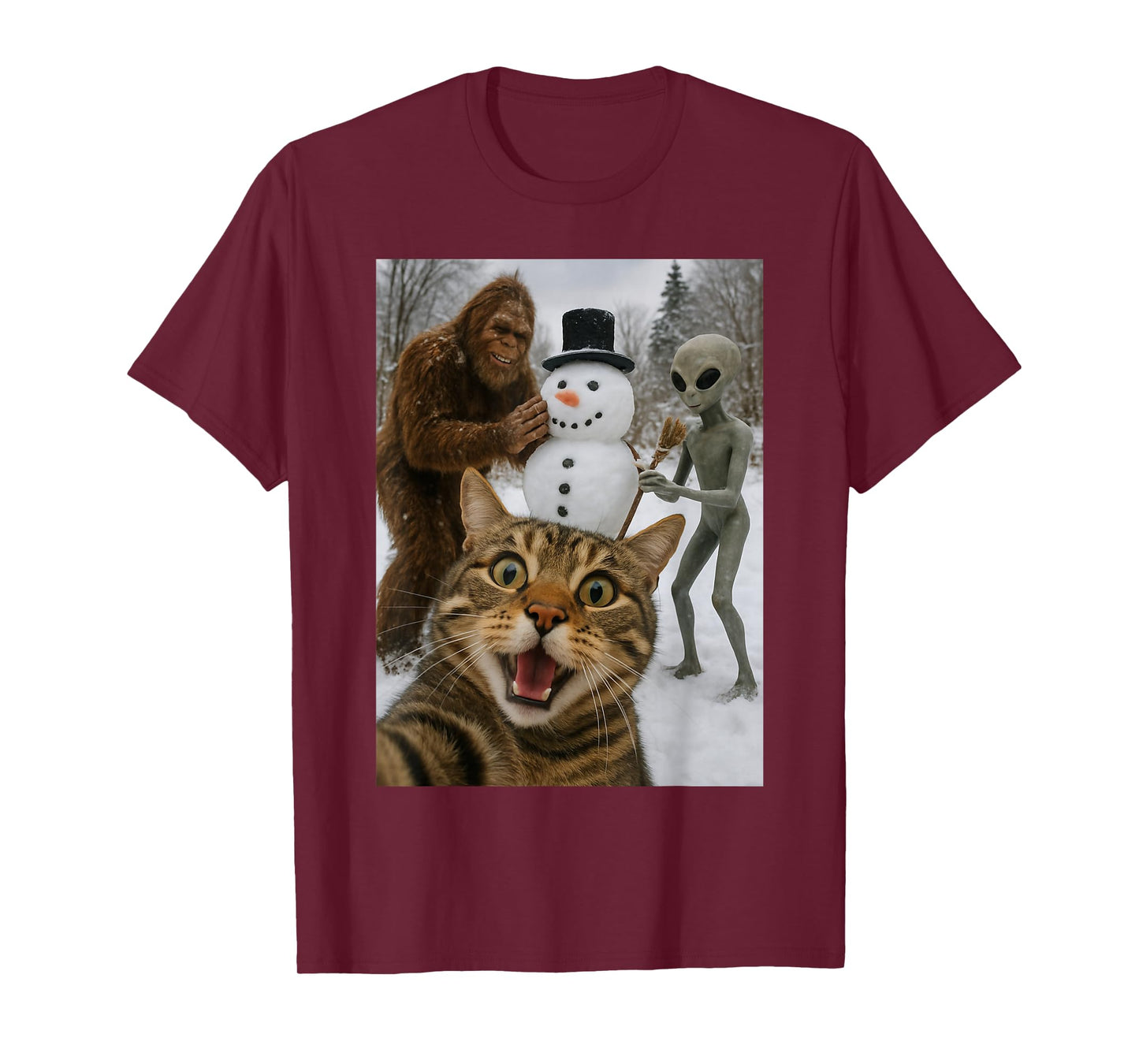 Funny Christmas Cat Selfie with Bigfoot Alien & Snowman T-Shirt