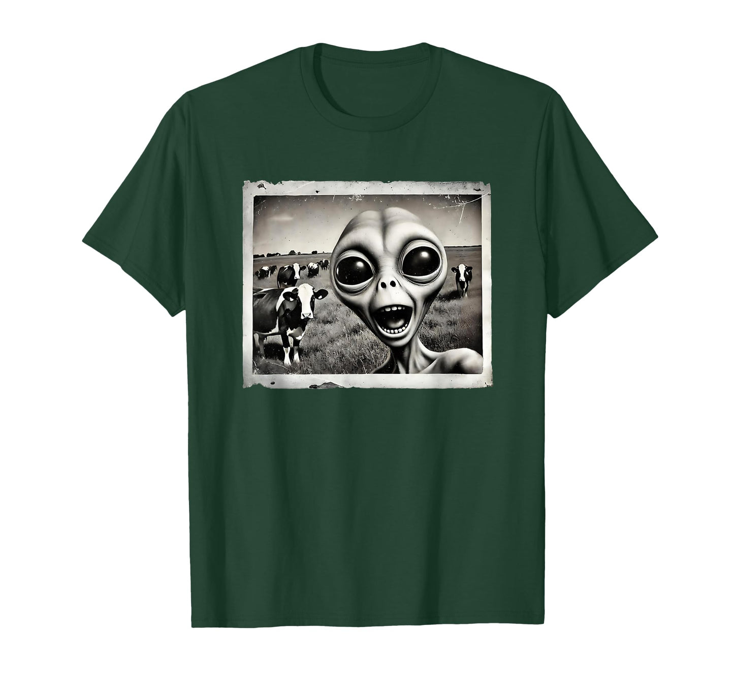 Funny Alien Selfie with Cows UFO Sci-Fi Humor T-Shirt