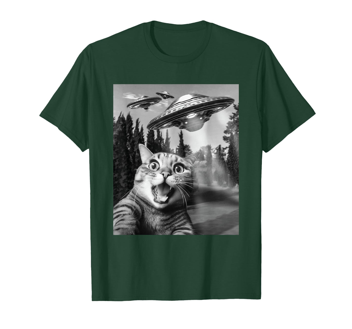 Frightened Cat Selfie With UFOs - Cat Lover Kitten Owner T-Shirt
