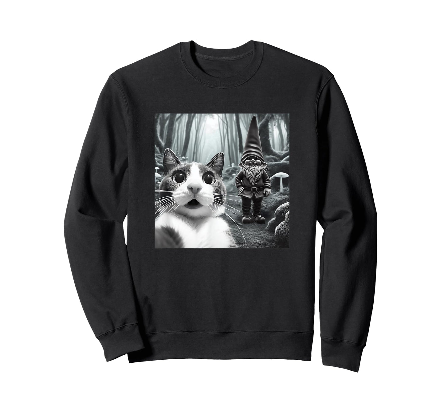 Funny Cat Selfie with Gnome Halloween Fall Christmas Women T-Shirt