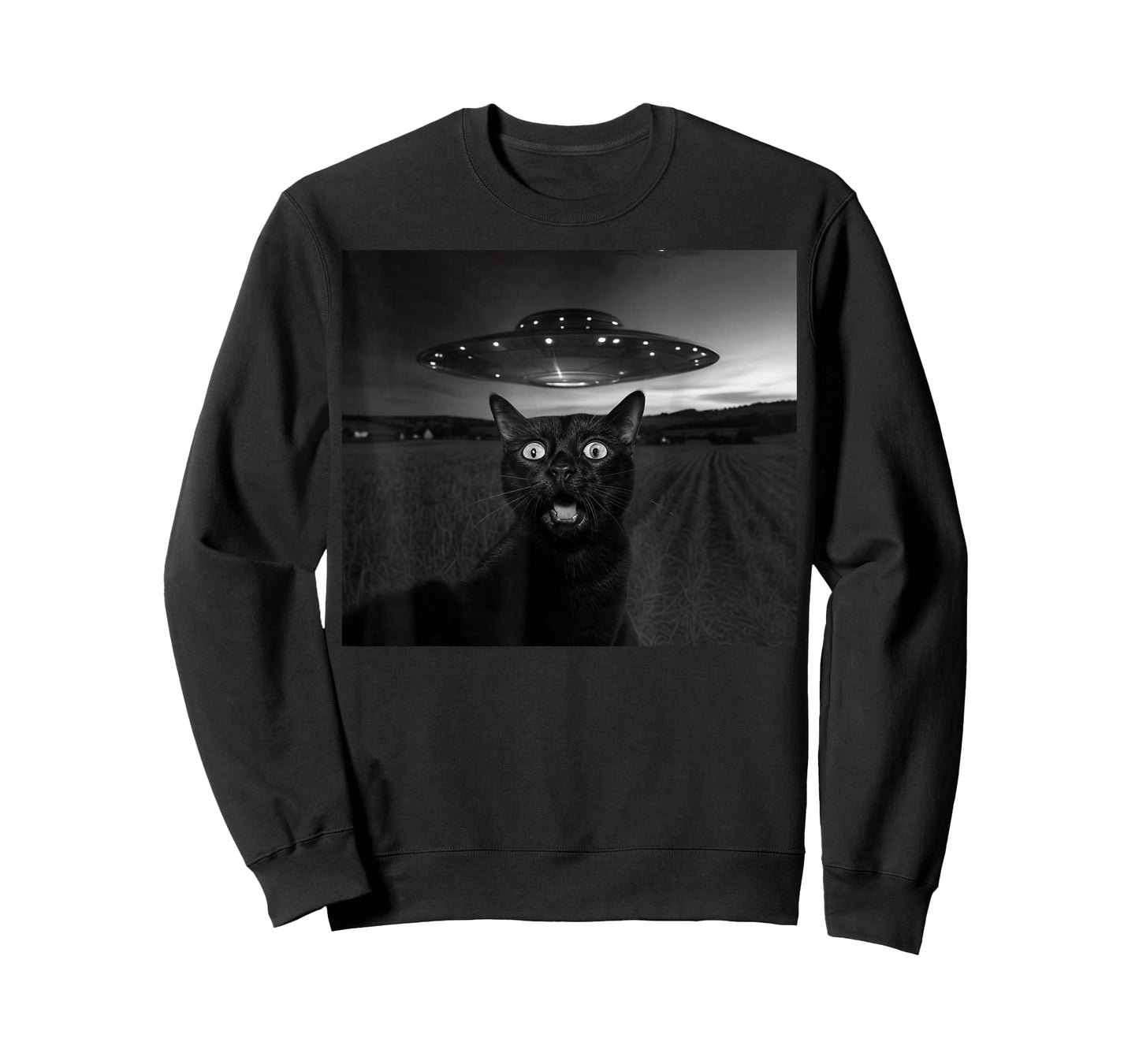 Cat Selfie with Alien UFO Funny Gifts for Men Women Boy Kid T-Shirt