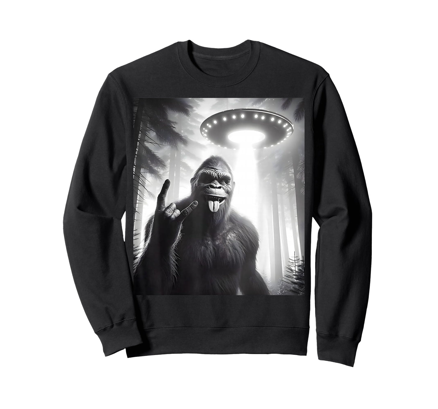 Funny Sasquatch Bigfoot Selfie with UFO Alien Rock Sign T-Shirt