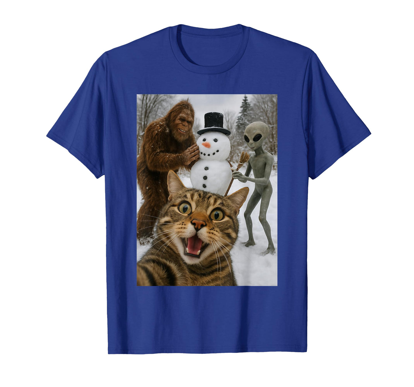 Funny Christmas Cat Selfie with Bigfoot Alien & Snowman T-Shirt