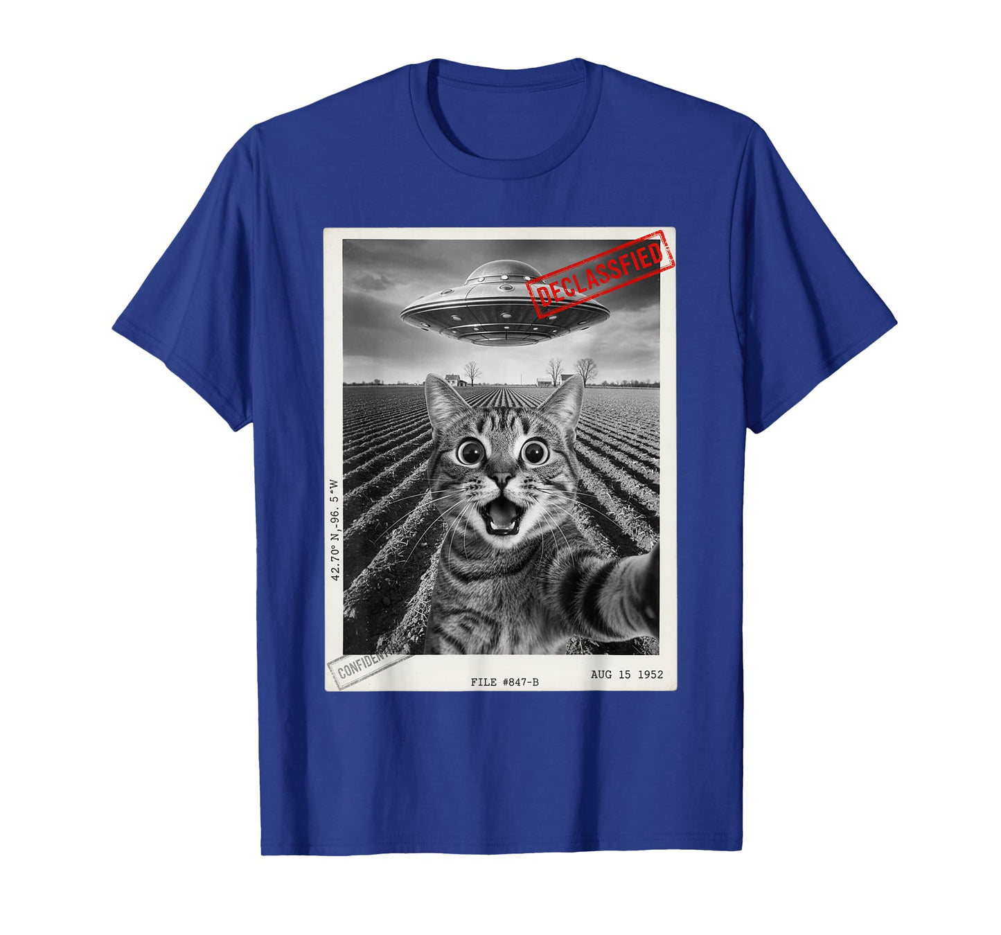 Cat Selfie UFO Alien Funny Surprised Cat Meme Men Women Kid T-Shirt