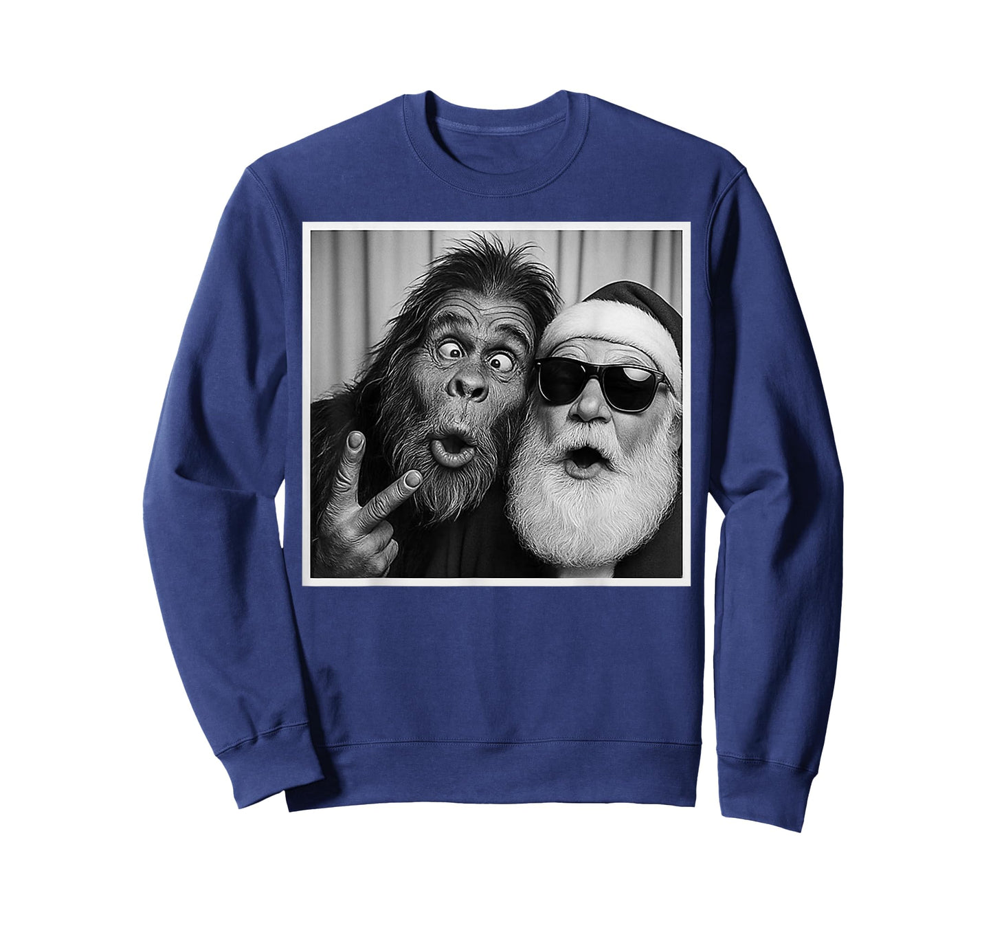 Funny Bigfoot photobooth with Santa Christmas Xmas T-Shirt
