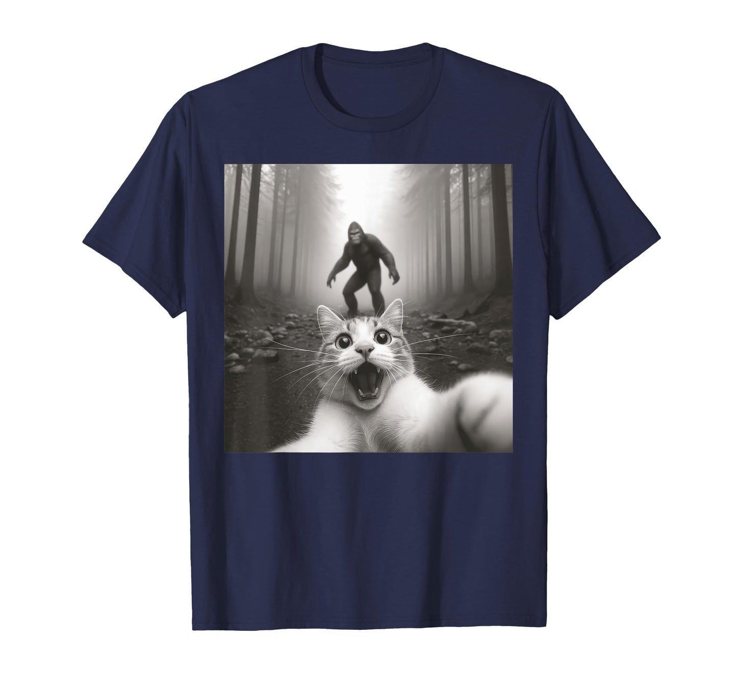 Funny Surprised Scared Cat Selfie T-Shirt