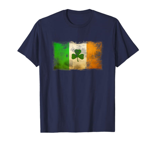 Distressed Ireland Flag Shamrock Vintage Irish Flags Gift T-Shirt