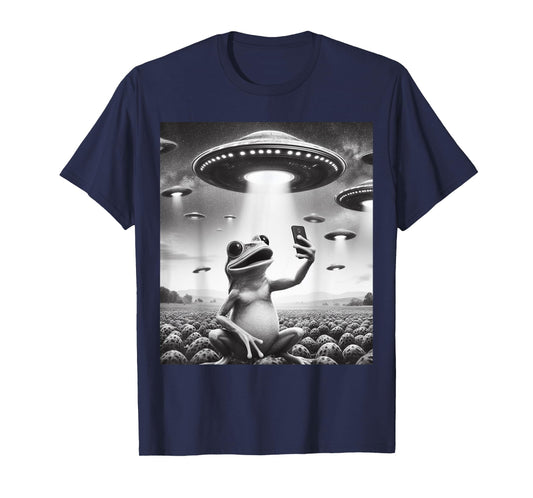 Cute Frog Selfie with UFO Meme For Pet and Space Lover Funny T-Shirt