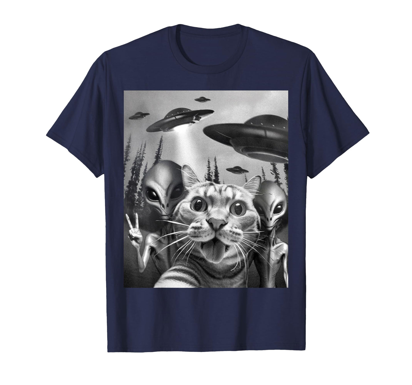 Funny Cat Selfie with UFOs Peace Sign Alien Cat UFO Invasion T-Shirt