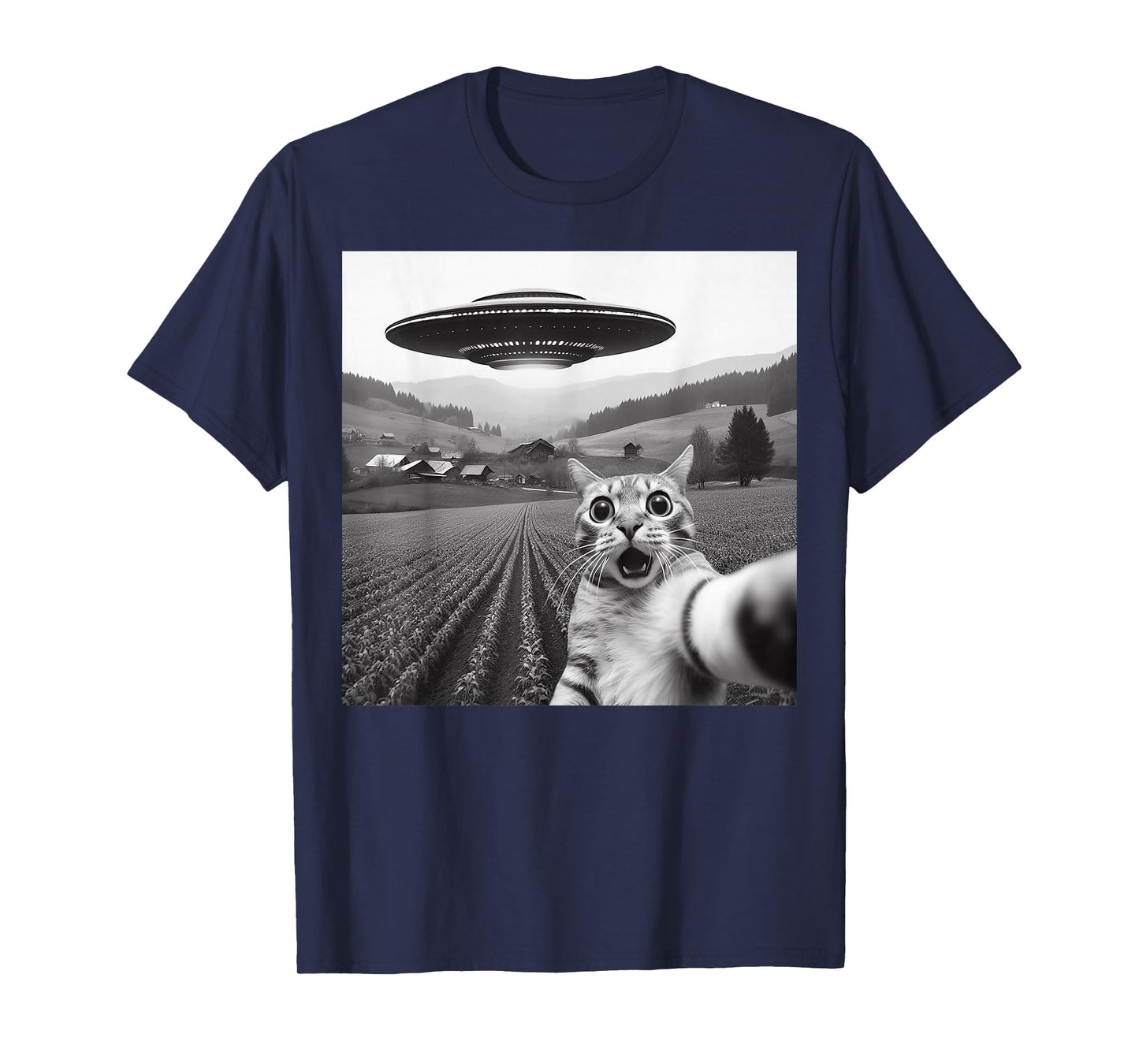 Cat Selfie with Alien UFO Funny Cat Gifts for Men Women Kid T-Shirt