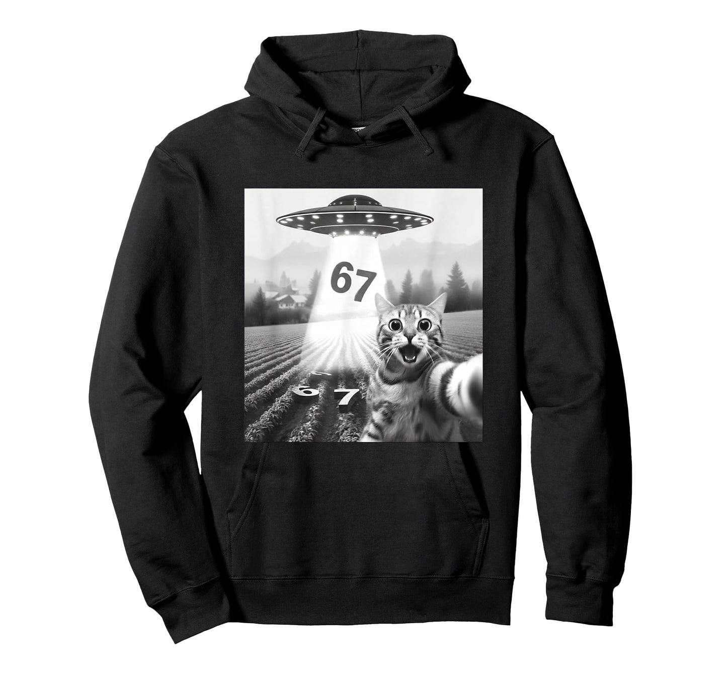 67 Cat Selfie with Alien UFOs Funny Cat Six Seven Meme UFO T-Shirt