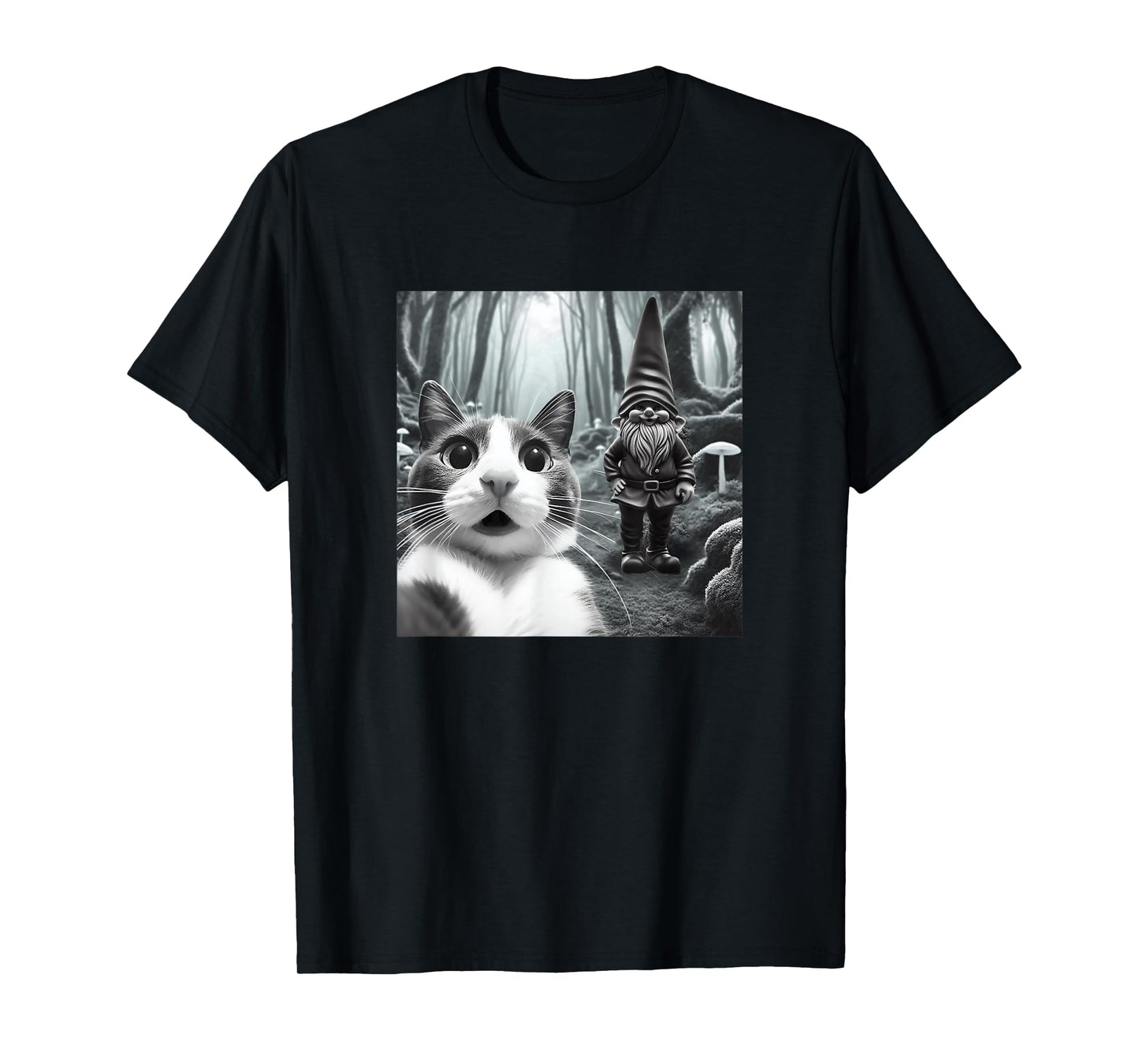 Funny Cat Selfie with Gnome Halloween Fall Christmas Women T-Shirt