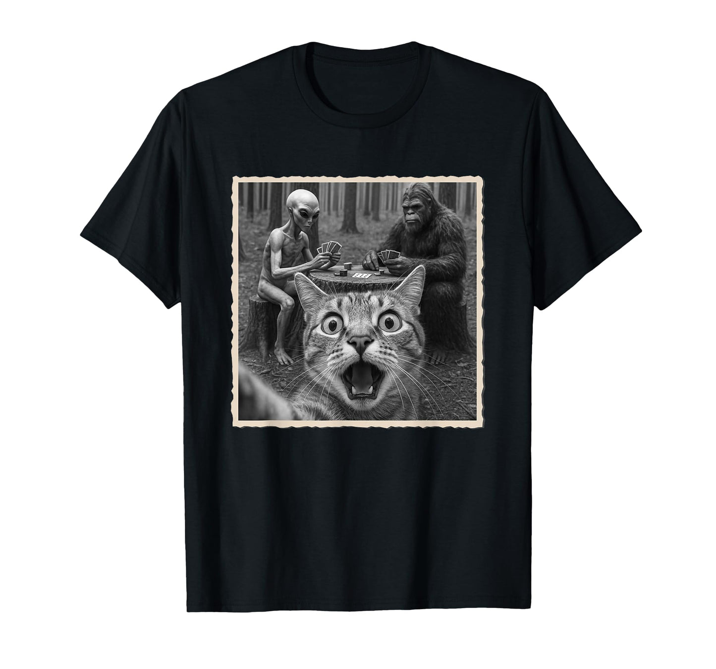 Cat Selfie With Alien & Bigfoot | Funny Scared Cat T-Shirt