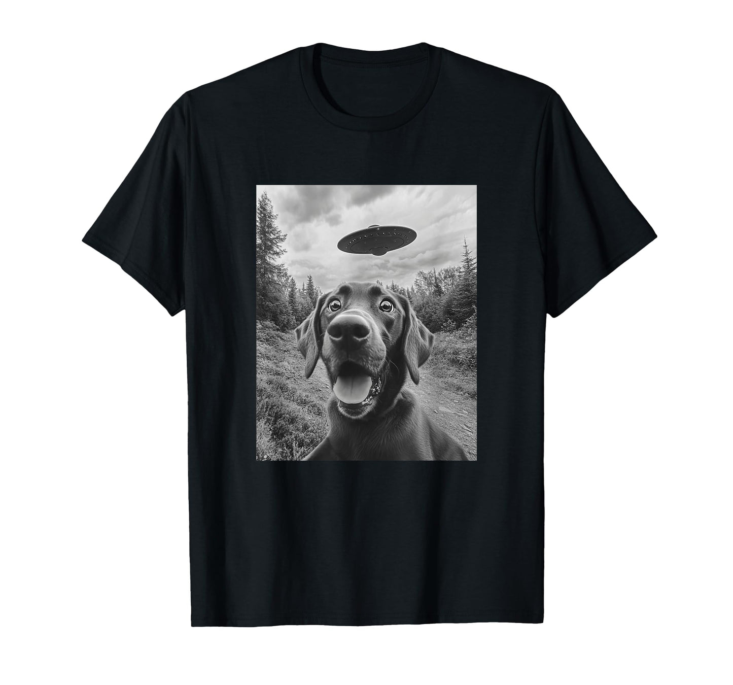 Labrador UFO Meme - Funny Labrador Selfie with UFO T-Shirt