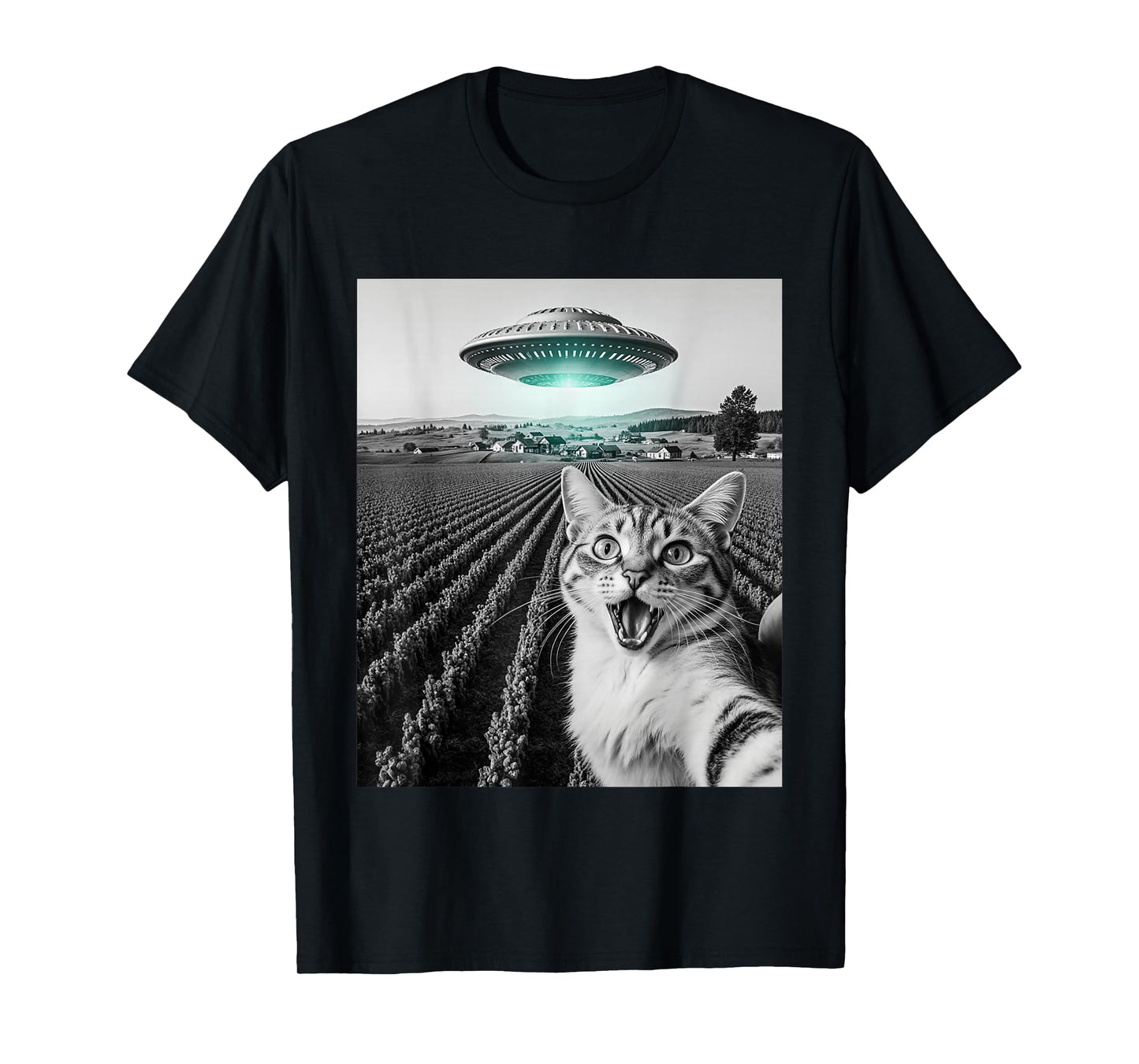 Funny Cat Selfie with Alien UFO Cat Gifts for Men Women Kid T-Shirt