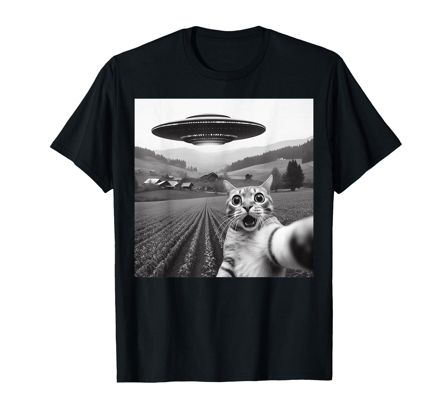 Cat Selfie with Alien UFO Funny Cat Gifts for Men Women Kid T-Shirt